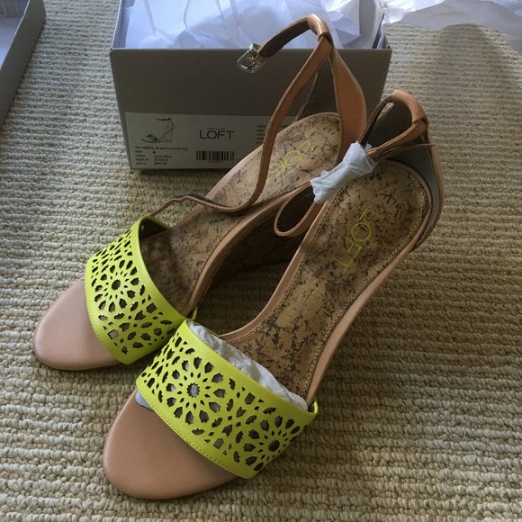 LOFT Adelina Neon Lime Perforated Wedge New In Box - Picture 2 of 12